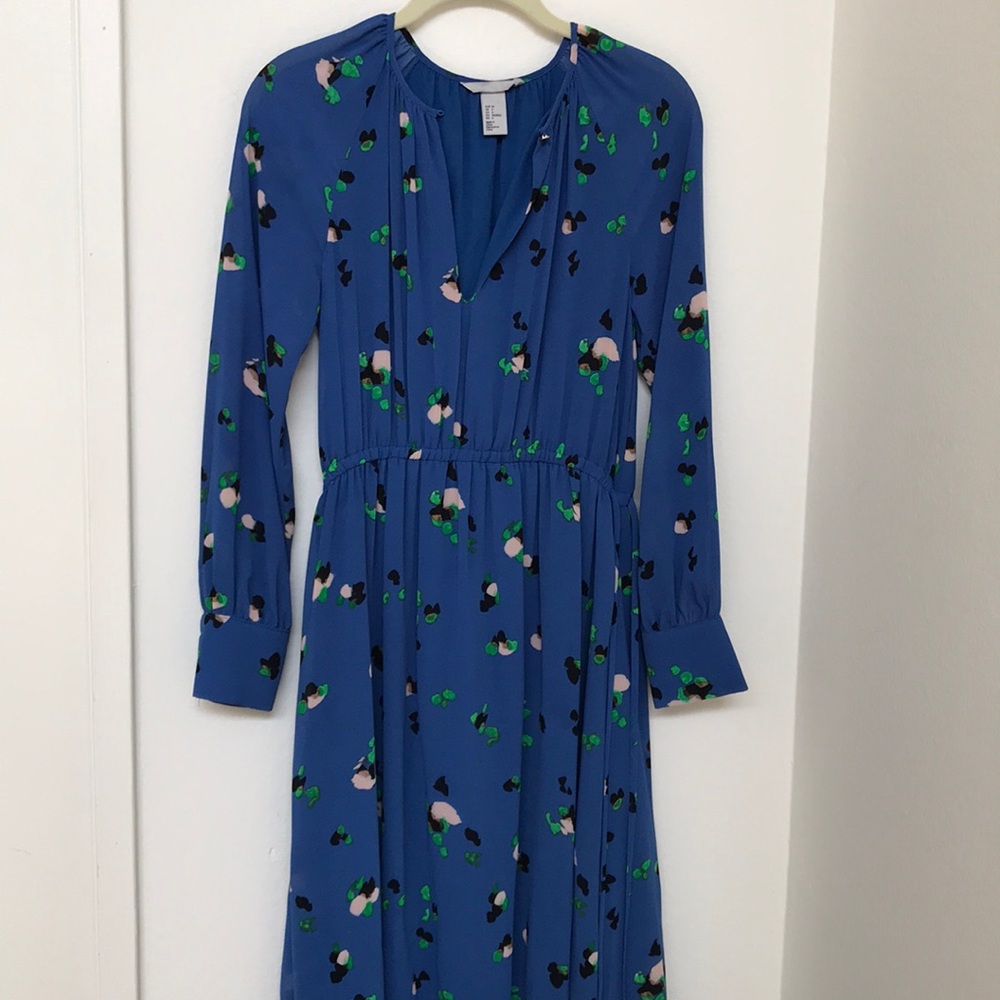 Beautiful long sleeve blue belted dress NWOT